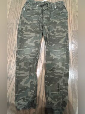 Levi’s Boys Camo Jogger Pants Size 10 Casual Athletic Pants